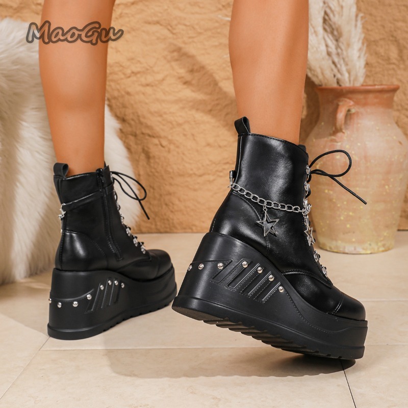 Hoge Platform Dames Enkellaars - Motorcycle Chain recensie en prijs